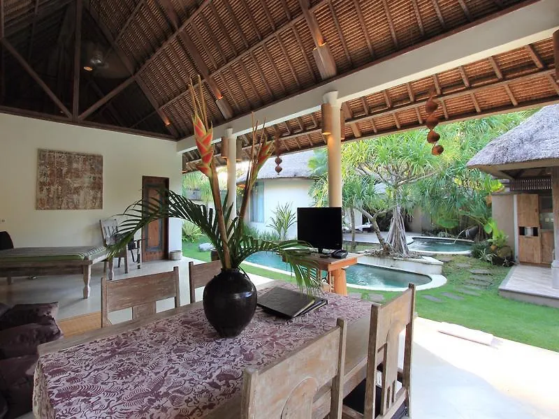 Villa Tirta Naga Bali Семиньяк